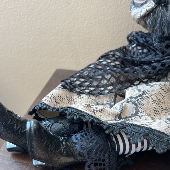 Halloween Witch Doll w/Skull Black Lace Faux Snake Skin Dress 25" Shelf Sitter - Picture 4 of 6